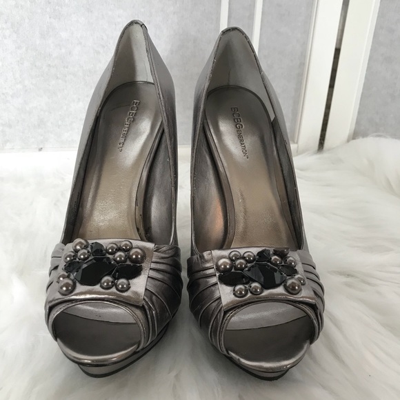 ▪️Like New▪️BCBG Jewel Embellished Platform Heels - Picture 4 of 8